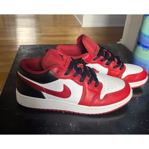 Air Jordan 1 low - Picture 1 of 4